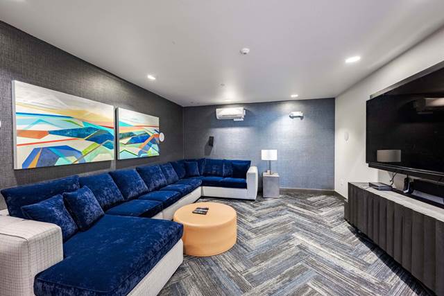 Studio apartment at Kirkland Crossing Apartments in Kirkland, WA